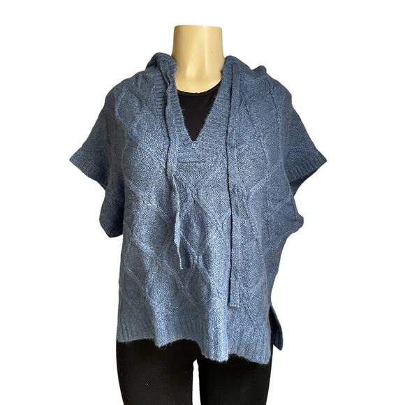 Universal Thread Blue Knit Hooded Poncho Sweater NWT Boho Fall Cozy - Picture 1 of 8